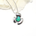 Sample with opal on top